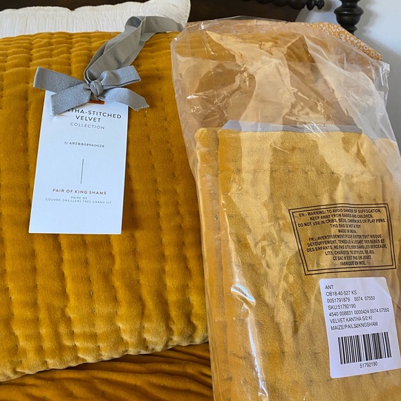 Anthropologie Kantha - Pair of King Shams - Picture 2 of 6